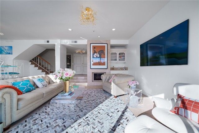 67 Sea Island Drive, Newport Beach, CA 92660