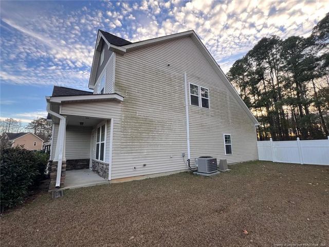 286 Sedgefield Dr Drive, Raeford, NC 28376