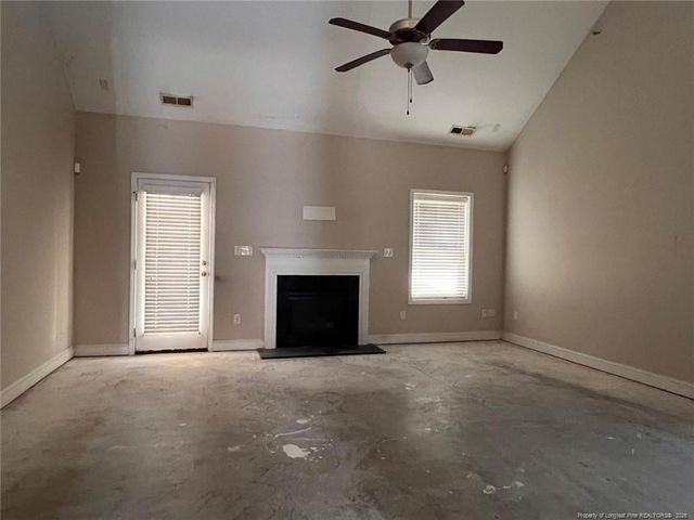 286 Sedgefield Dr Drive, Raeford, NC 28376