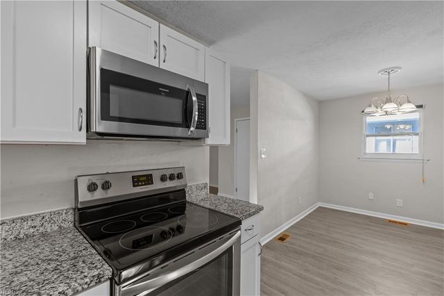 710 Back River RD N, Hampton, VA 23669