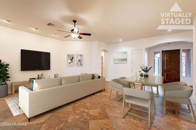 851 E Florida Saddle Court, Green Valley, AZ 85614