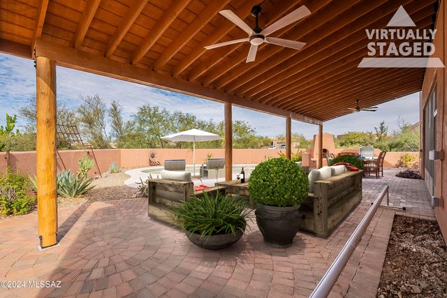 851 E Florida Saddle Court, Green Valley, AZ 85614