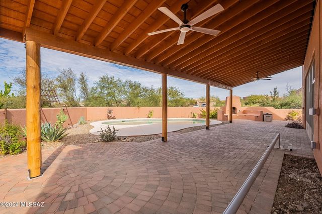 851 E Florida Saddle Court, Green Valley, AZ 85614