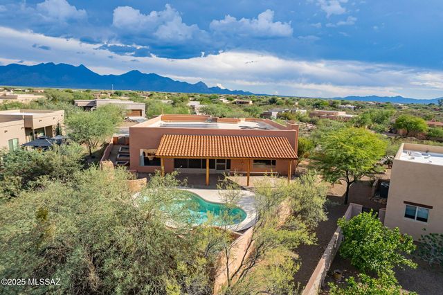 851 E Florida Saddle Court, Green Valley, AZ 85614