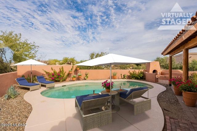 851 E Florida Saddle Court, Green Valley, AZ 85614