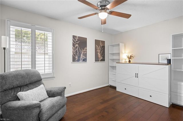 1321 Hamill LN, Chesapeake, VA 23320