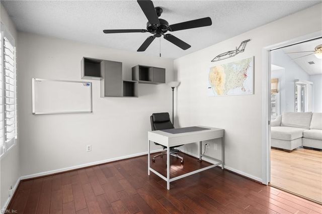 1321 Hamill LN, Chesapeake, VA 23320