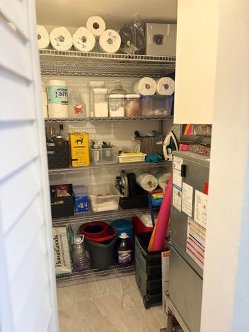 3280 Lake Osborne Drive 206, Lake Worth Beach, FL 33461