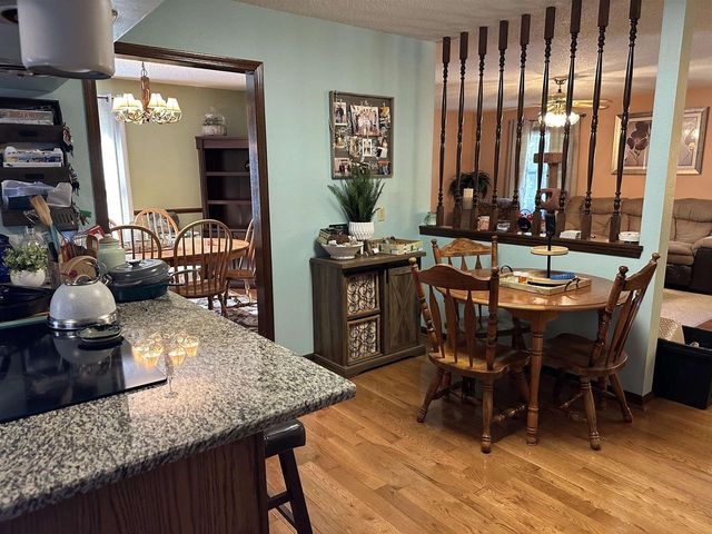 911 Pine Drive, Wisconsin Dells, WI 53965