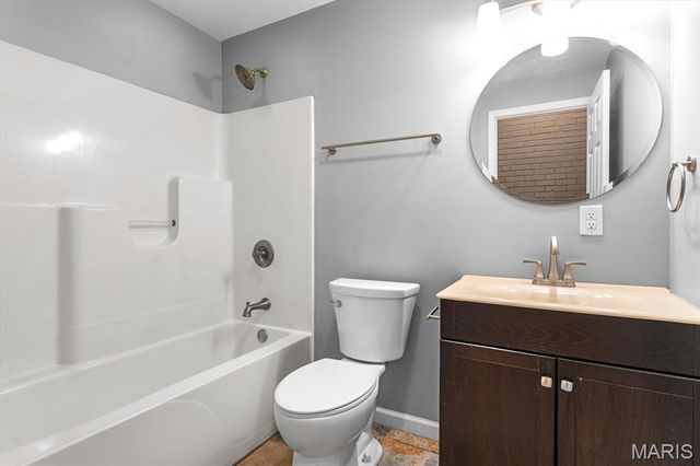 511 E Main Street, Belleville, IL 62220