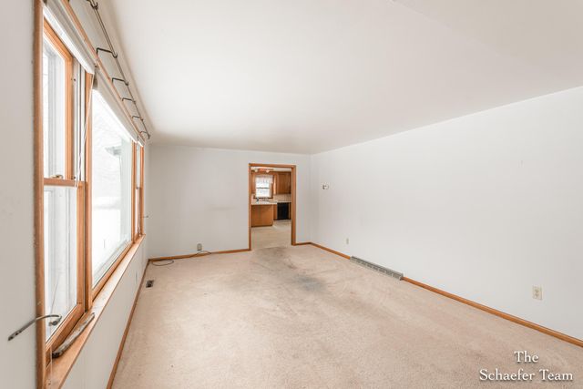 4885 Gavin Lake Road Ne, Grattan Twp, MI 49301