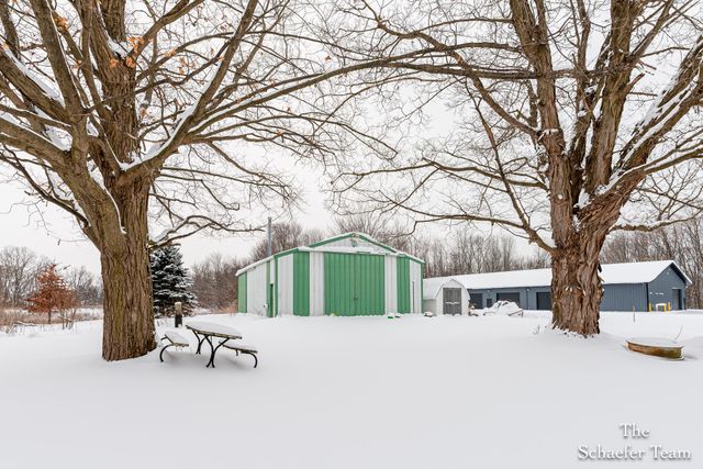 4885 Gavin Lake Road Ne, Grattan Twp, MI 49301