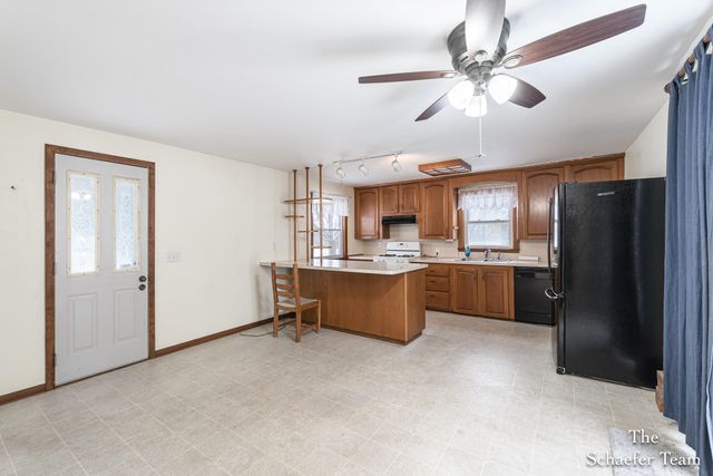 4885 Gavin Lake Road Ne, Grattan Twp, MI 49301