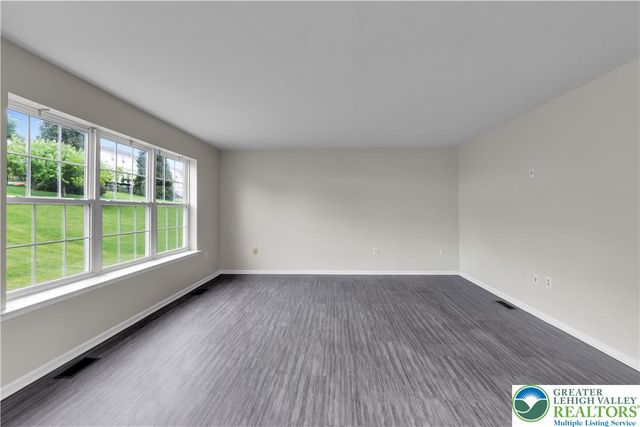 113 Walker Drive, Allen Twp, PA 18067