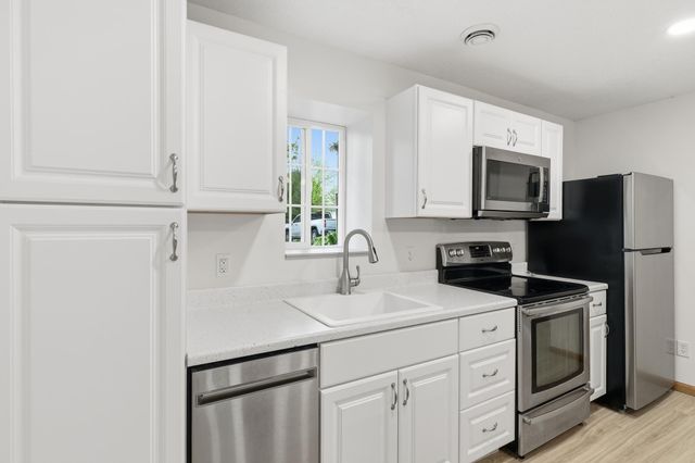 12468 65th Street NE, Albertville, MN 55301