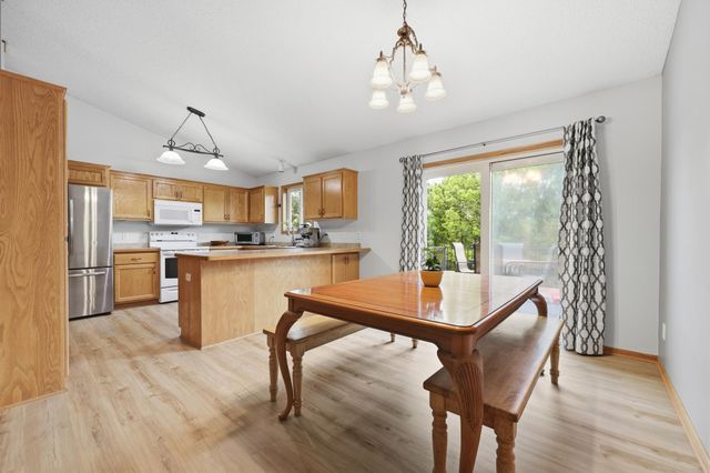 12468 65th Street NE, Albertville, MN 55301