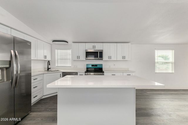 555 W WARNER Road 125, Chandler, AZ 85225