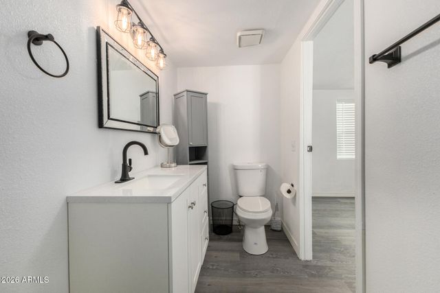 555 W WARNER Road 125, Chandler, AZ 85225