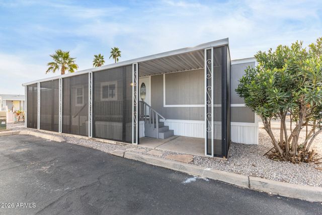 555 W WARNER Road 125, Chandler, AZ 85225