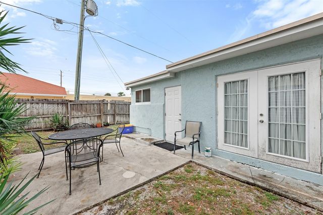 112 Milton Street 112, Lantana, FL 33462