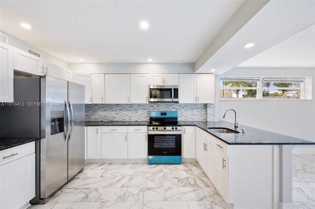 112 Milton Street 112, Lantana, FL 33462