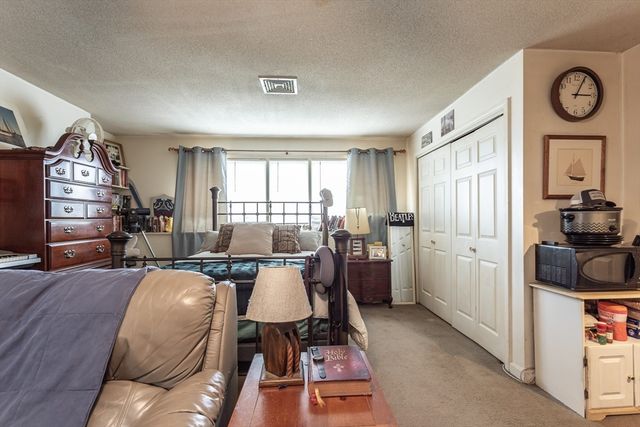 280 Huttleston Ave, Fairhaven, MA 02719