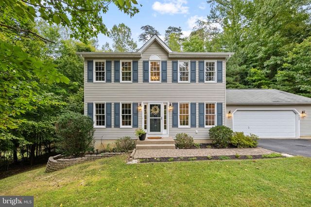 8427 TOMPKINS DR, King George, VA 22485