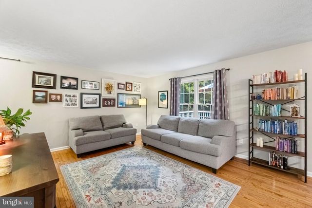 8427 TOMPKINS DR, King George, VA 22485