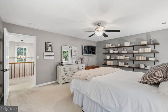 8427 TOMPKINS DR, King George, VA 22485