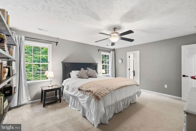 8427 TOMPKINS DR, King George, VA 22485