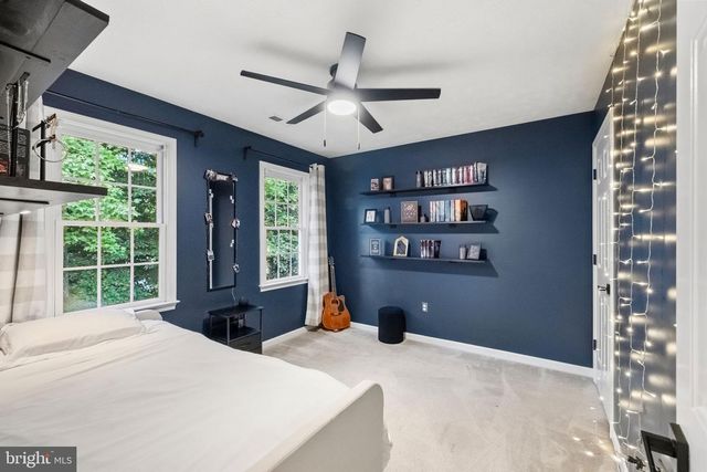 8427 TOMPKINS DR, King George, VA 22485
