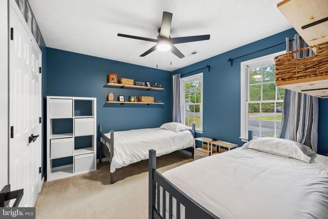 8427 TOMPKINS DR, King George, VA 22485
