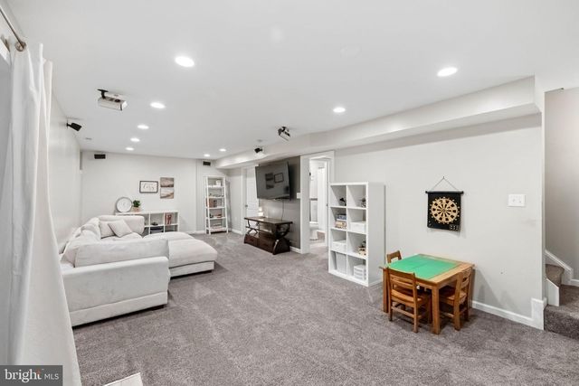 8427 TOMPKINS DR, King George, VA 22485
