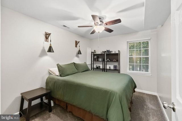 8427 TOMPKINS DR, King George, VA 22485