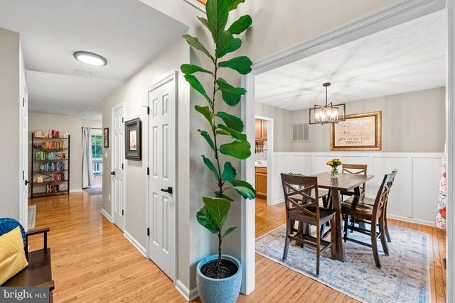 8427 TOMPKINS DR, King George, VA 22485