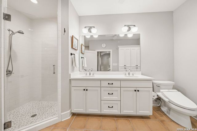 2 La Mesa, New Braunfels, TX 78130