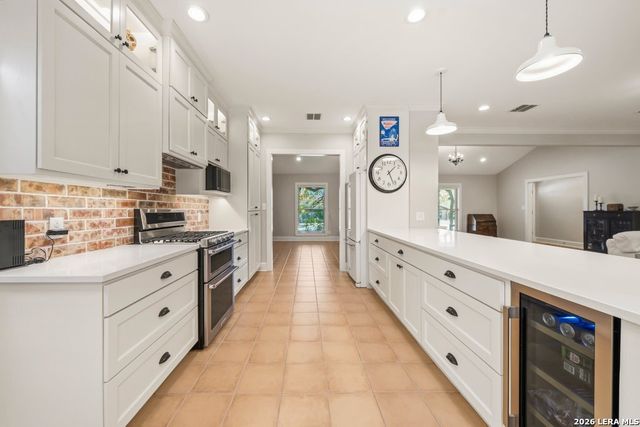 2 La Mesa, New Braunfels, TX 78130