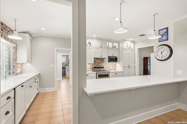 2 La Mesa, New Braunfels, TX 78130