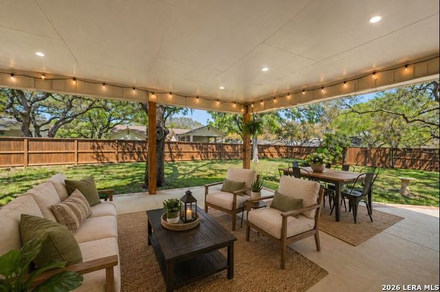 2 La Mesa, New Braunfels, TX 78130