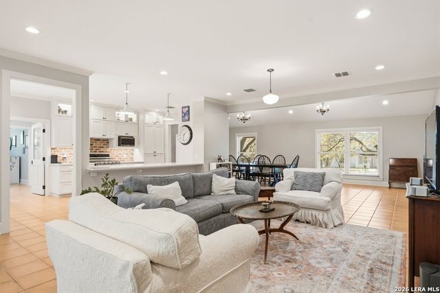 2 La Mesa, New Braunfels, TX 78130