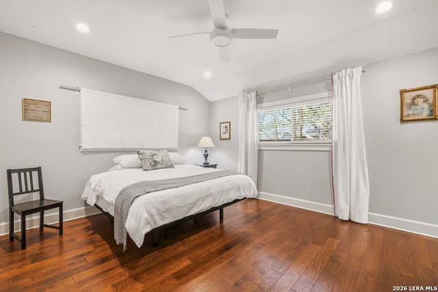 2 La Mesa, New Braunfels, TX 78130