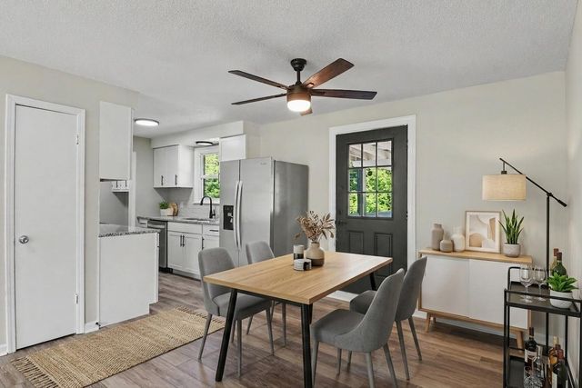 722 Overton Dr, Clarksville, TN 37042