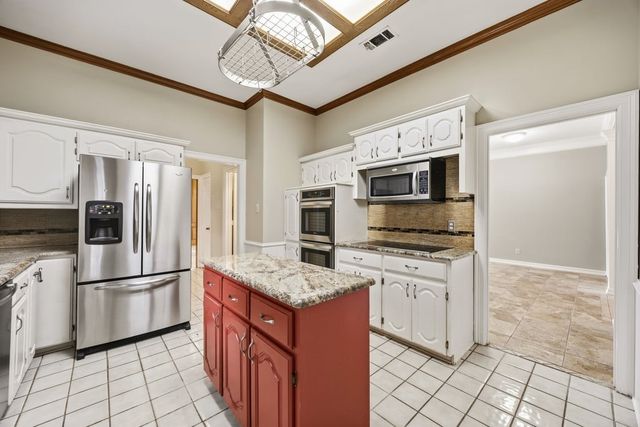 521 Shoreview Drive, Rockwall, TX 75087