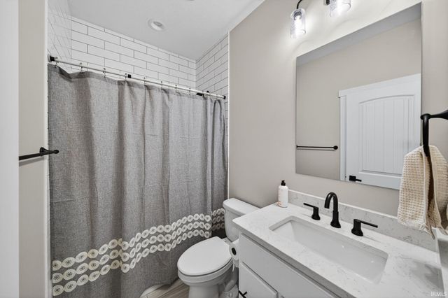 54761 Salem Farms Court, Osceola, IN 46561