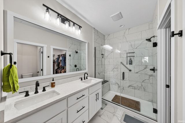 54761 Salem Farms Court, Osceola, IN 46561