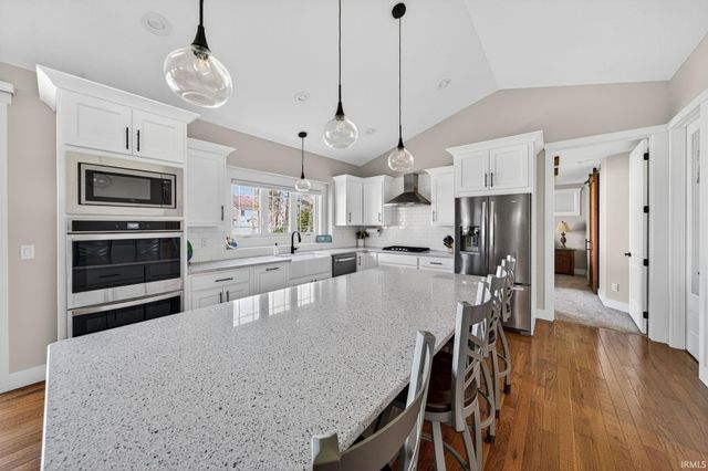54761 Salem Farms Court, Osceola, IN 46561
