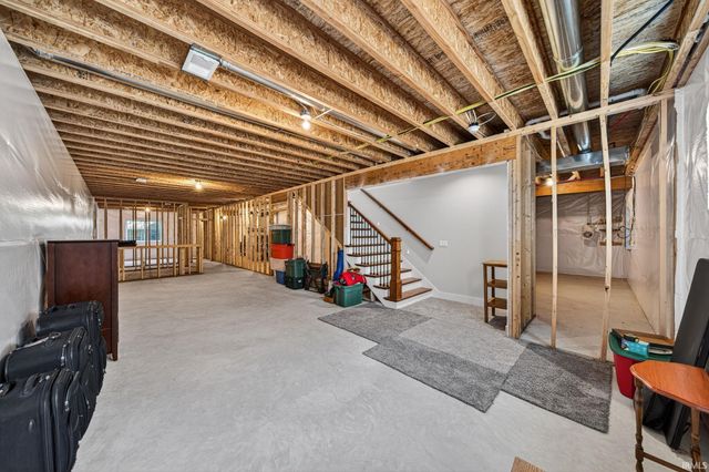 54761 Salem Farms Court, Osceola, IN 46561
