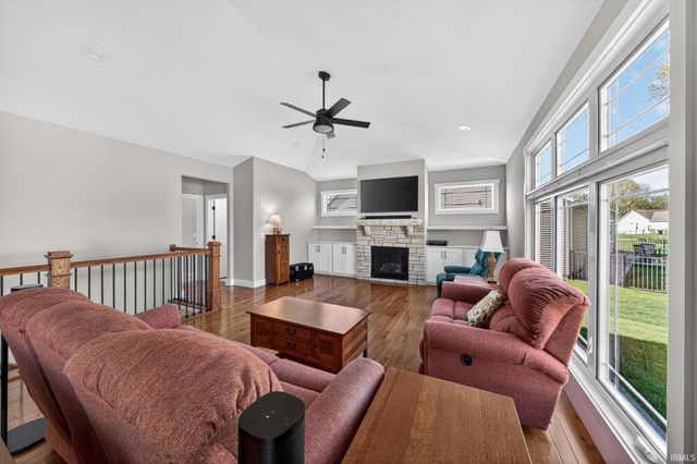 54761 Salem Farms Court, Osceola, IN 46561