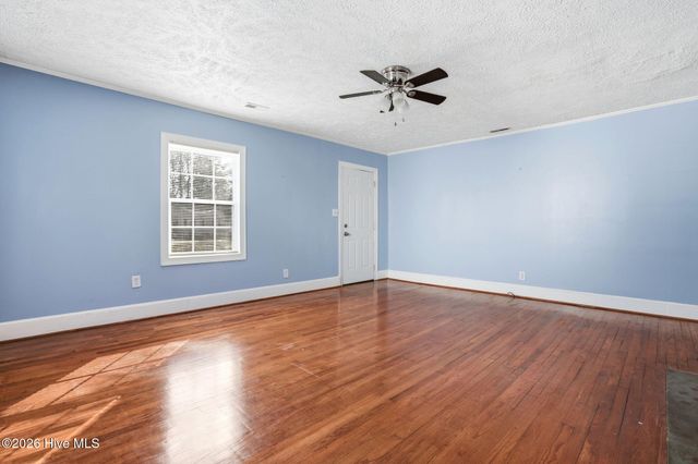 205 N Thompson Street, Whiteville, NC 28472