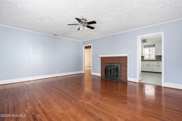 205 N Thompson Street, Whiteville, NC 28472